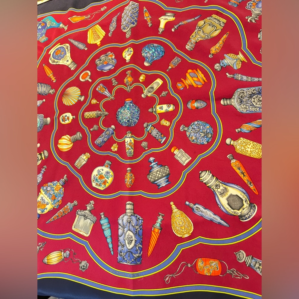 Hermès Qu`importe le flacon silk scarf - Picture 10 of 10